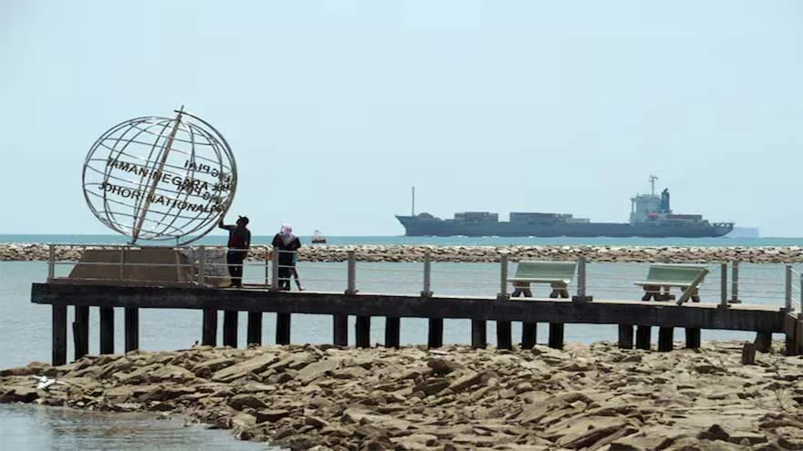 Malacca Strait Faces Spotlight Amid Hormuz Crisis