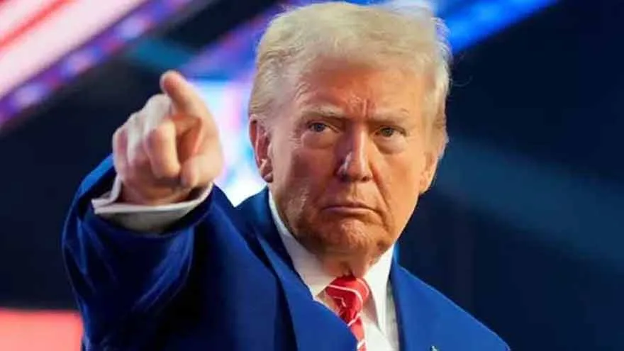 Trump Orders Navy to ‘Shoot and Kill’ Boats Laying Mines in Strait of Hormuz