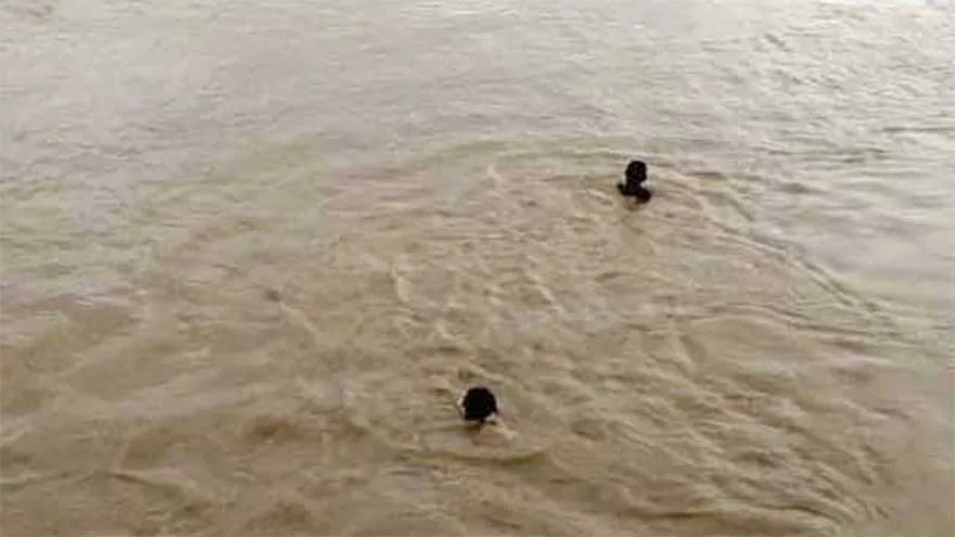 Two Karachi Youth Drown at Keenjhar Lake Picnic, Bodies Recovered