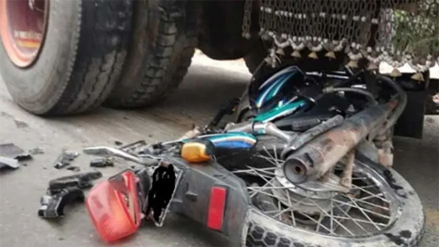 One Killed, Five Injured in Bike Accidents in Karachi