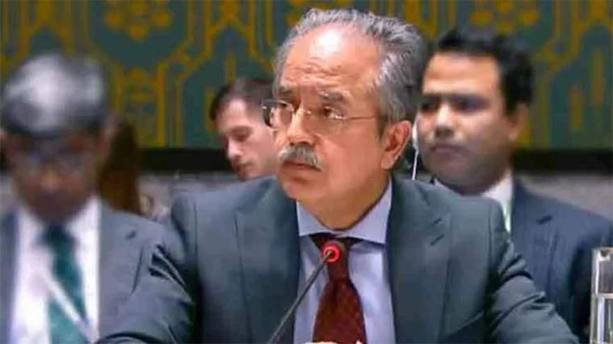 Pakistan Urges Diplomacy on Striking Hormuz Crisis Amid Global Peace Concerns