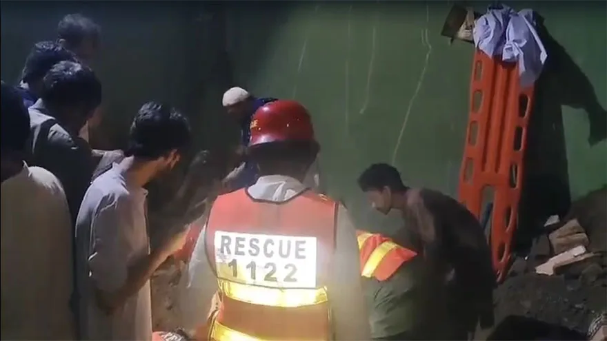 Family Tragedy: Four Die, One Injured in Chiniot Roof Collapse
