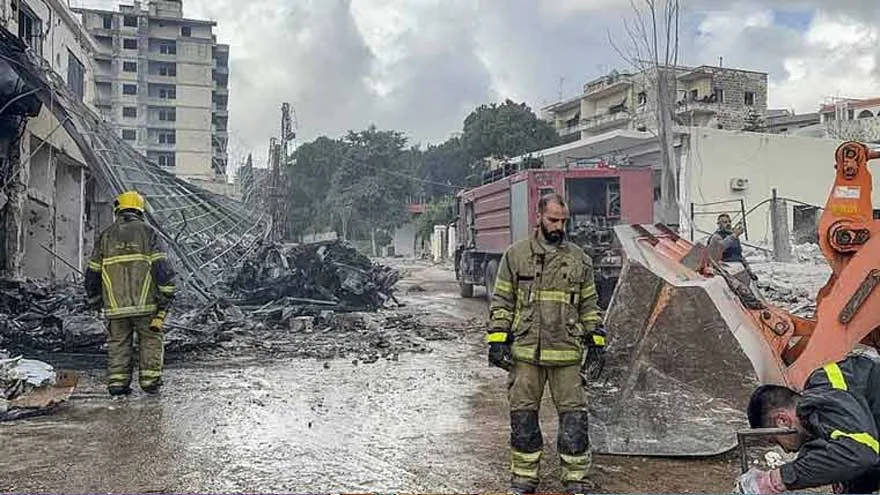 Israeli Strikes Kill Nine in Lebanon; Hezbollah Drone Attack Wounds 12 Soldiers, Escalating Tensions