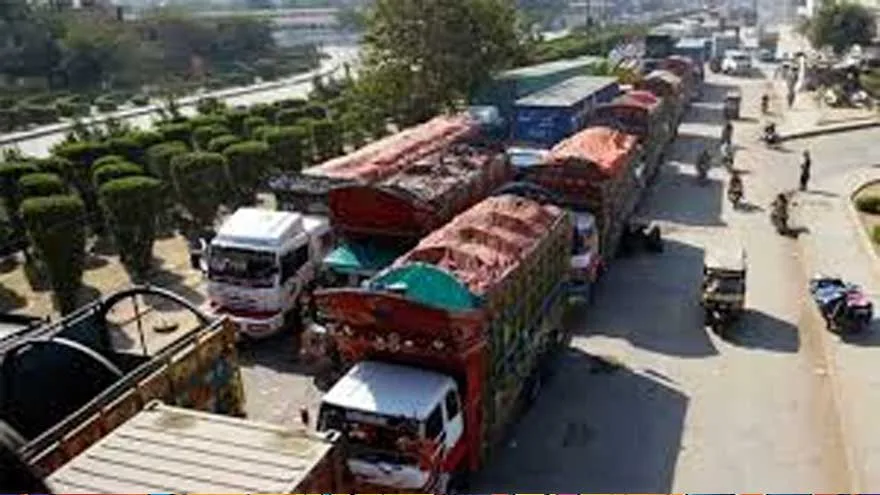 Karachi Revises Shahrah-e-Faisal Speed Limit for Cars to 70 km/h