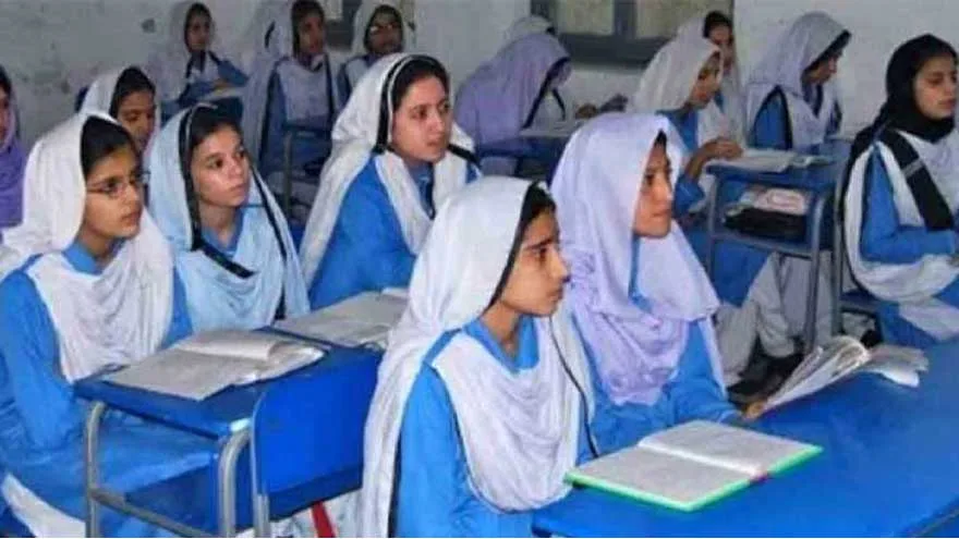 Punjab Plans Outsourcing for Middle Schools, Targets Low-Performers to Boost Standards