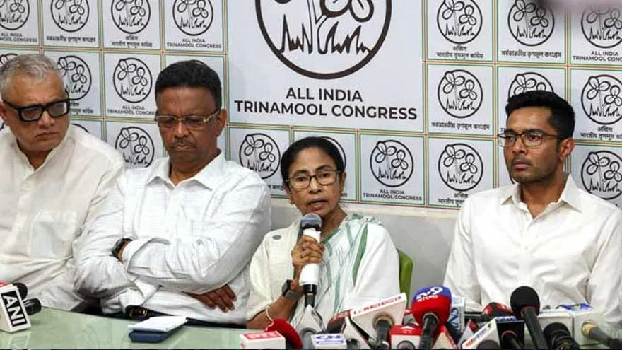 Chief Minister Refuses Resign Amid BJP Victory