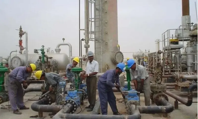 IMF Raises Concern Over Rising Gas Sector Debt in Pakistan Budget Review