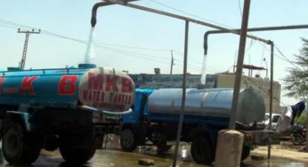 Hydrant Auction Plan Ordered in 30 Days