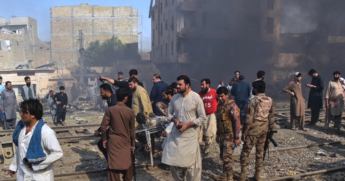 Suicide Bombing in Quetta Kills 24, Injures Dozens