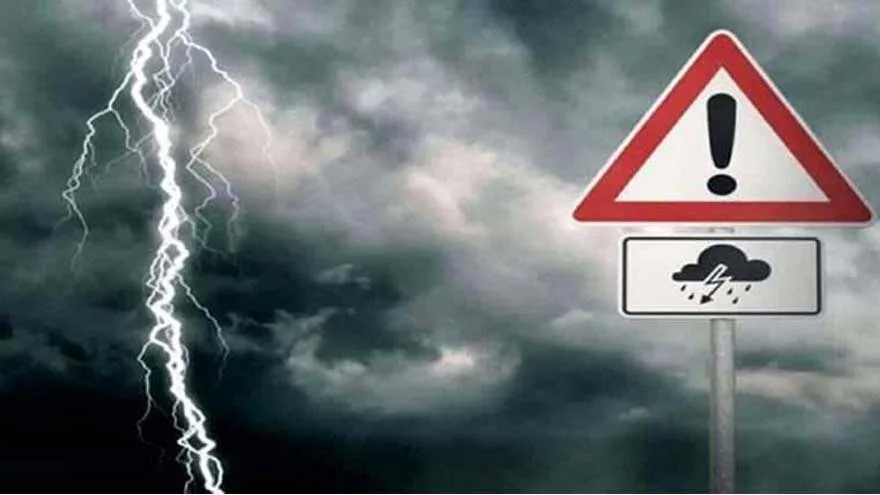 Pakistan Faces Intense Heatwave as Temperatures Reach 49°C, Rain with Thunderstorms in Northern Areas