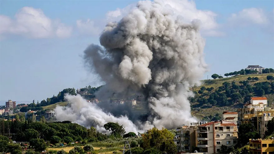 Israel Intensifies Strikes in Southern Lebanon Amid Far-Right Calls for Escalation
