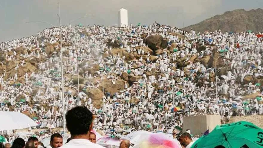 Millions Perform Wuquf-e-Arafah Today, Offering Prayers and Repentance