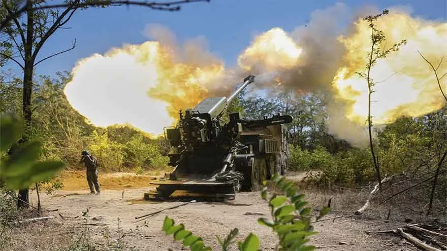 Russia Continues Attacks on Kyiv Amid Major Barrage Warning