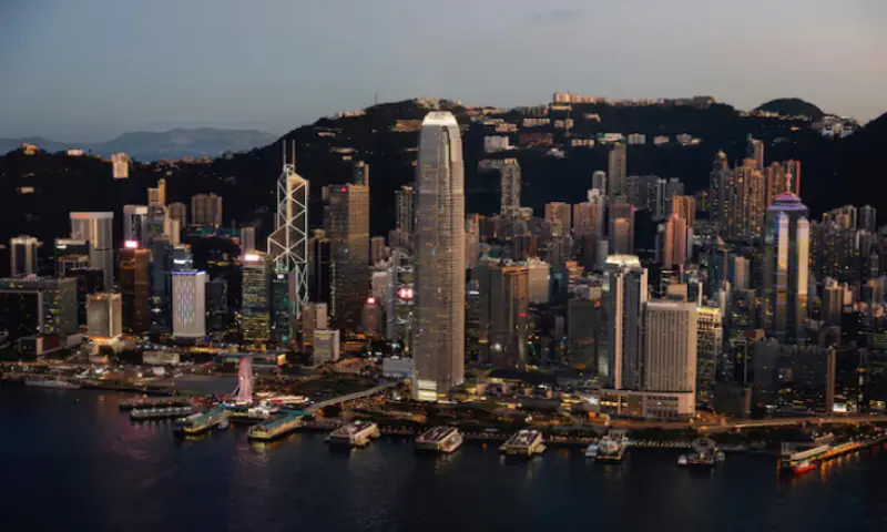 Hong Kong Surpasses Switzerland as Top Cross-Border Wealth Hub Amid China’s Growth