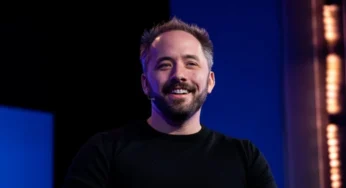 Houston Steps Down After 19 Years Leading Dropbox, Tech Pioneer