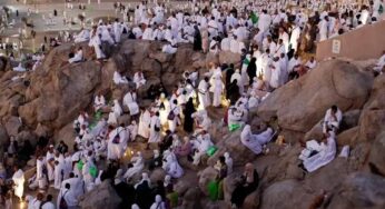 Hajj Pilgrims Stone Devil in Final Ritual