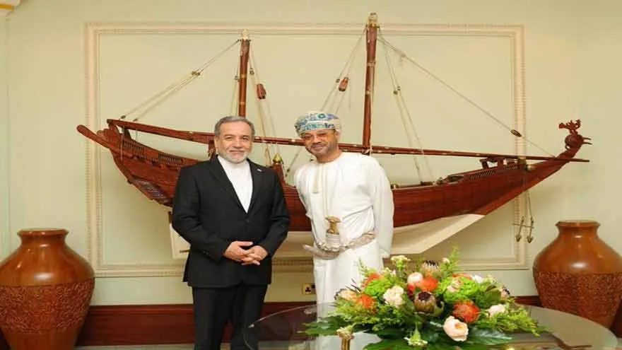 Iran’s Araghchi Discusses Regional Security, Hormuz Stability with Oman