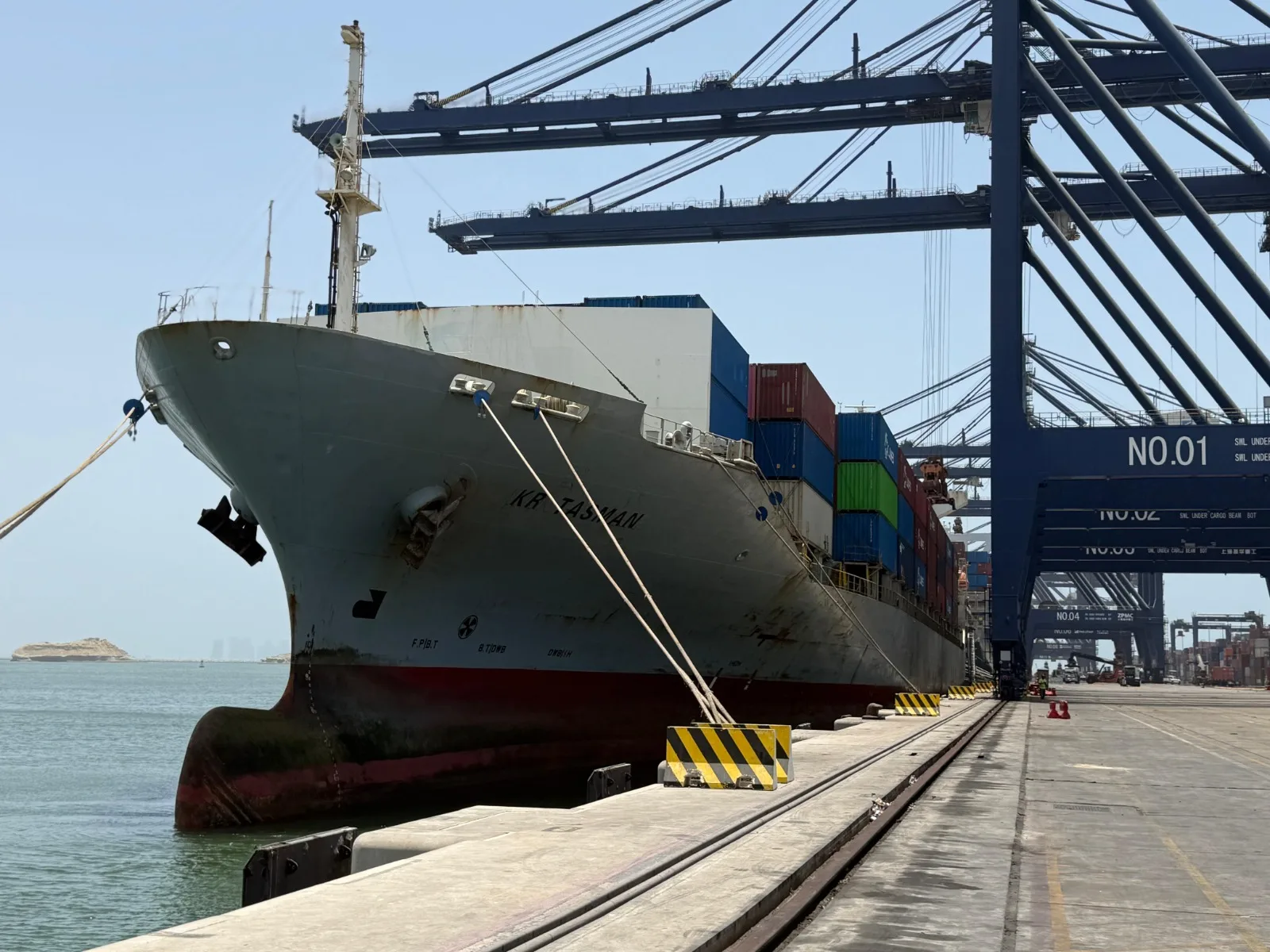 Hutchison Ports Pakistan Secures New 4,000 TEUs Transshipment Volume