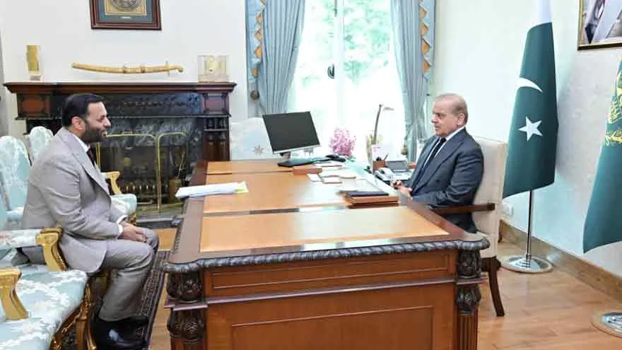 Minister Briefs PM on Health Projects, Praises Reforms Against Diseases