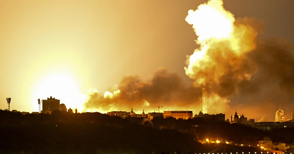 Nine Killed in Russian Missiles, Drones Across Ukraine Amid New Strikes Warning