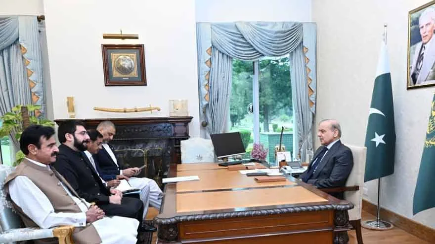 MNAs Urge PM on Political Situation, Development in Constituencies