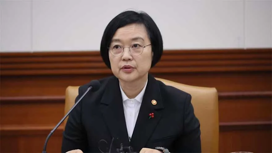 South Korea Nominates Han as First Female PM in 20 Years