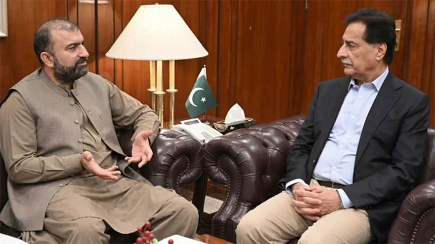NA Speaker Discusses National & Provincial Affairs in Balochistan Meeting