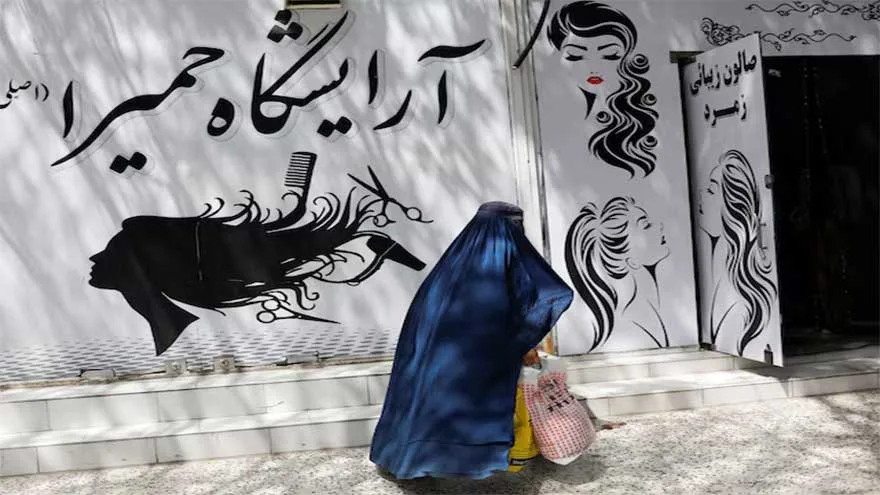 Police Break Up Anti-Hijab Protests in Western Afghanistan; One Killed, Dozens Arrested