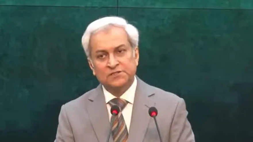 Pakistan Criticizes India’s Kashmir Diversion Tactics Amid Pirate Crisis