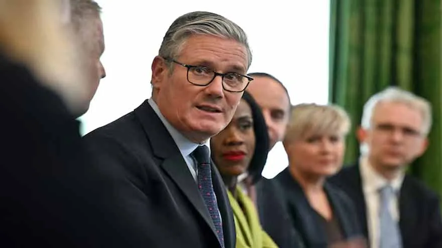 UK PM Starmer Defends Authority Amid Leadership Struggles