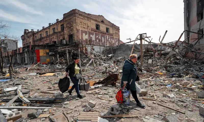 Ukraine Drone Attack Kills Five as Crimea Halt Fuel Sales