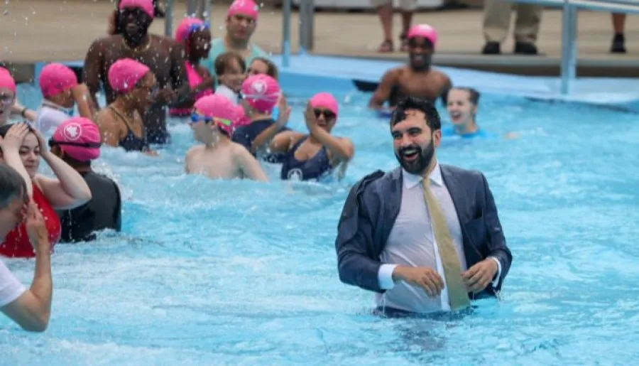 NYC Mayor Mamdani Revives Tradition by Fully Clothed Jump into Public Pool
