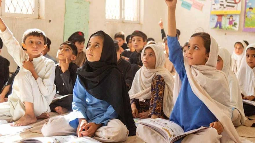 Hyderabad Girls School Wins Global Best School Award for Community Collaboration