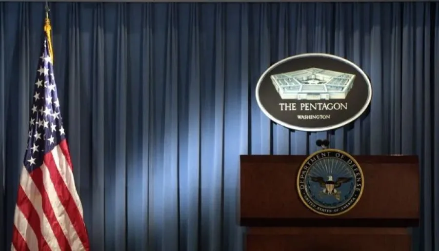 Ex-Pentagon Official Claims UFOs Provoke US Military Forces