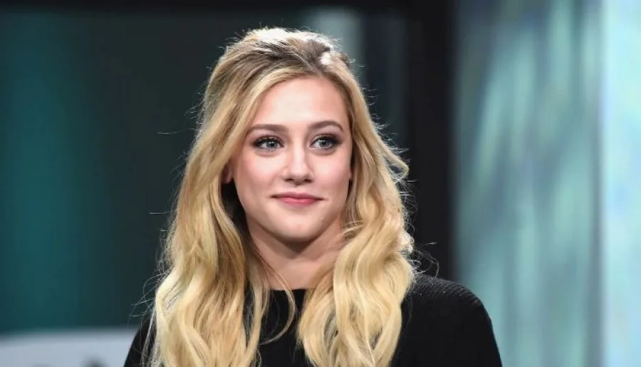 Lili Reinhart Shares Her Conviction for ‘The Love Hypothesis’