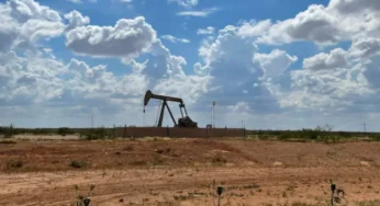 Oil Prices Rise Slightly Ahead of US Weekend Amid Middle East Peace Talks