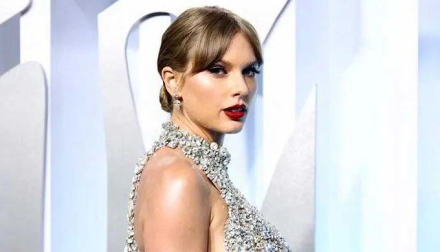 Taylor Swift Adorns Madison Square Garden in Pink for Wedding Rehearsal Dinner