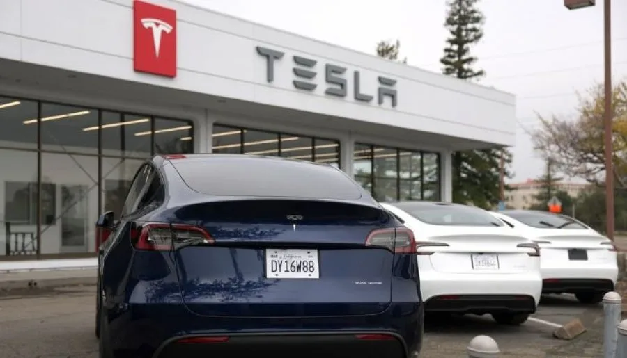 Tesla Caps AI Tool Spending at $200 Weekly for Employees