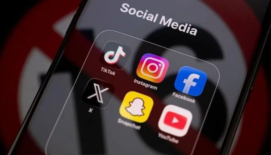 UK Plans Australia-Plus Social Media Ban for Under-16s